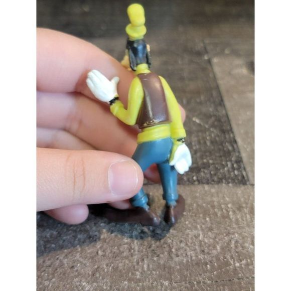 Green Goofy Disney Mickey Mouse toy figure - Picture 5 of 6